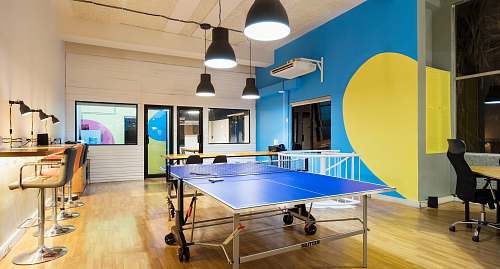 ping pong tennis table in room chair